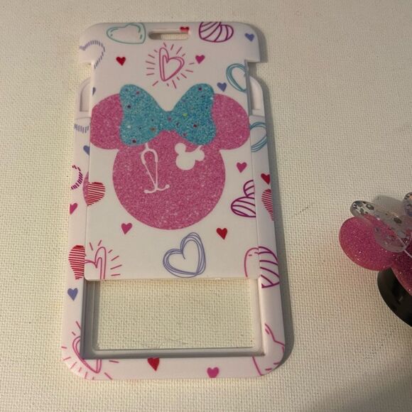 Minnie Mouse Nurse Badge Reel and Holder NWT - Picture 5 of 9